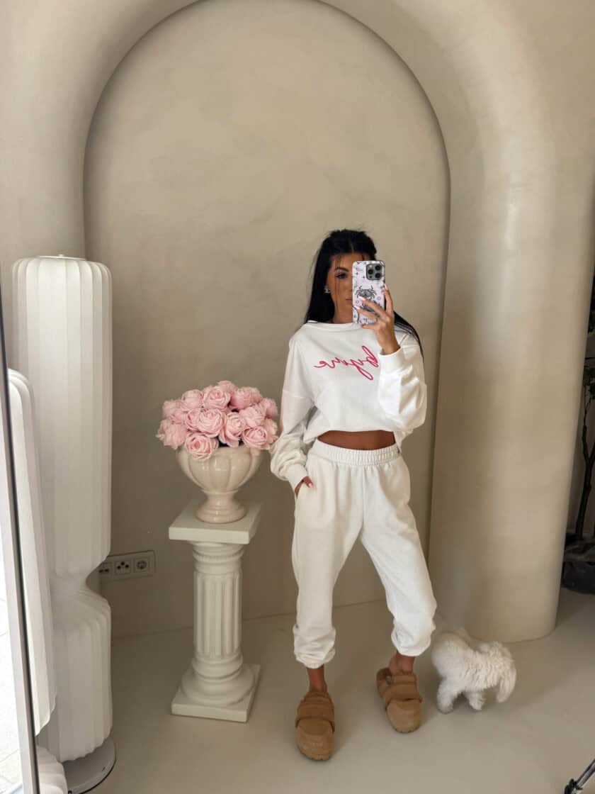 Bluza dresowa LOGO  – ecru-różowy - obrazek 4