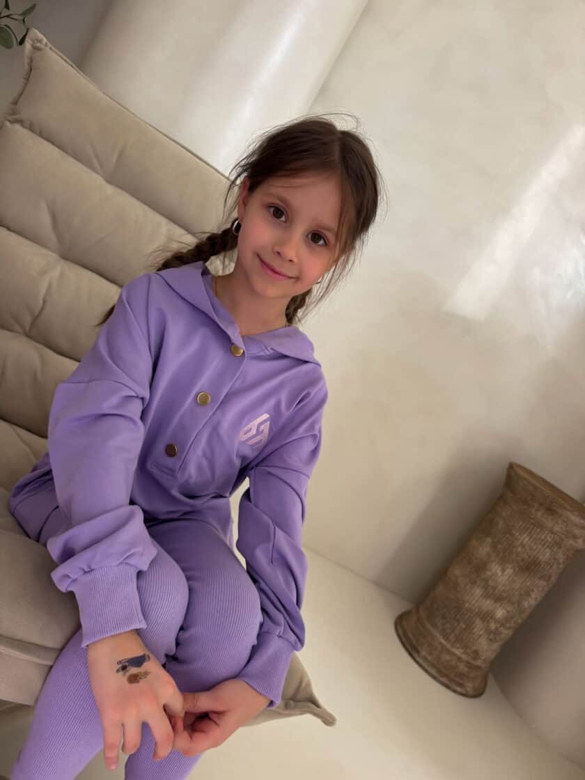 Komplet dziecięcy LAKI – fiolet - obrazek 9